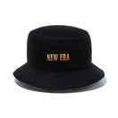バケット01 リバーシブル STREET FIGHTER II ストリートファイターII ステージ ブラック オールオーバープリント - 14125277-SM | NEW ERA ニューエラ公式オンラインストア