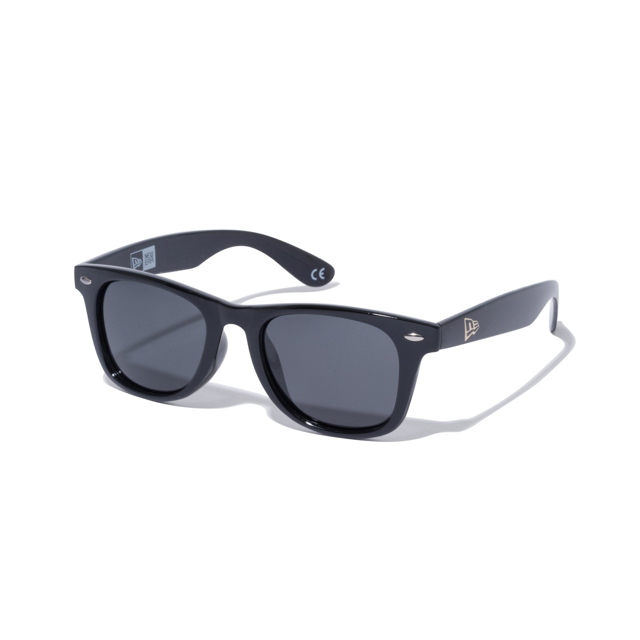 DSQUARED2 サングラス グレー レンズ ブラック フレーム dsqd00-00011-m01.jpg