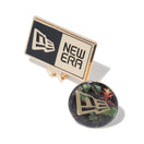 【ゴルフ】 ベーシックマーカー フラッグロゴ ブラックボタニカル ゴールド - 12674071-OSFM | NEW ERA ニューエラ公式オンラインストア