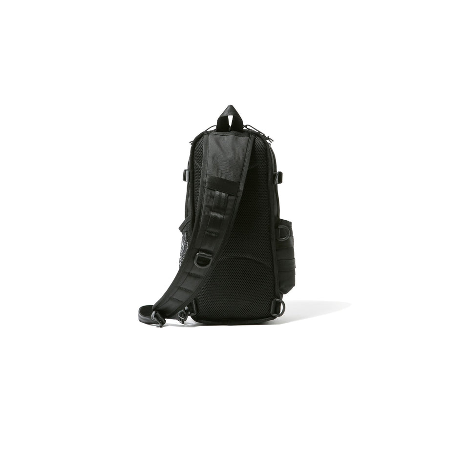 スリングボディバッグ 12L ブラック - 12325629-OSFA | NEW ERA ニューエラ公式オンラインストア