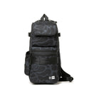 スリングボディバッグ 12L ブラックハンターカモ - 13517765-OSFM | NEW ERA ニューエラ公式オンラインストア