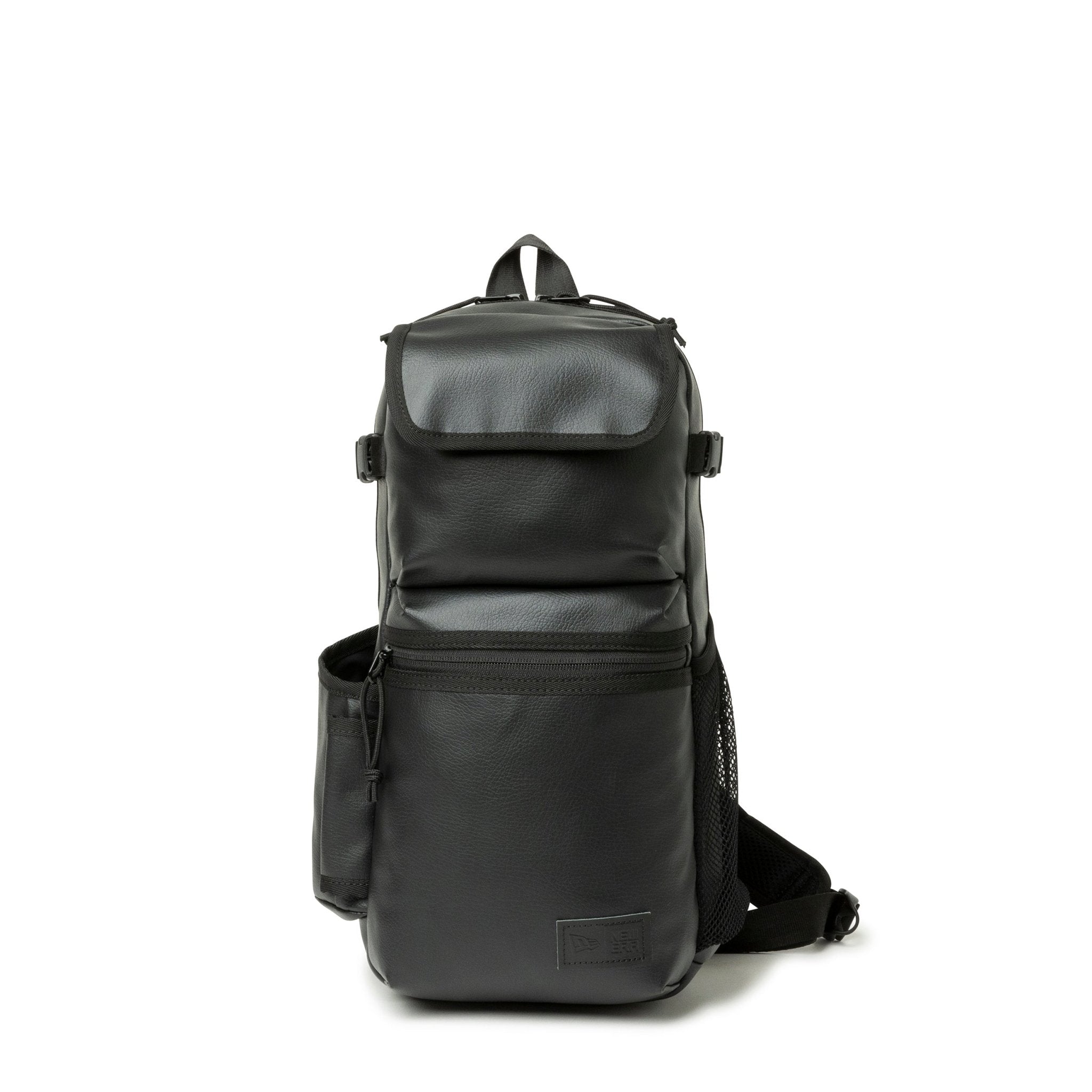 スリングボディバッグ 12L ブラックレザー 2