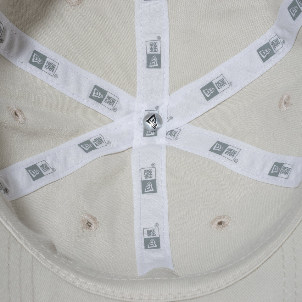 カジュアルクラシック Strap Logo スクリプトロゴ アイボリー