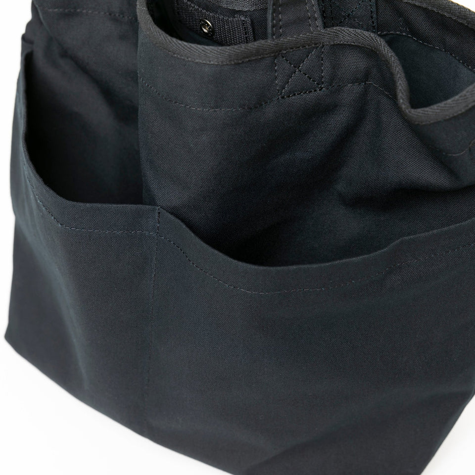 ユーティリティー キャンバストートバッグ 15L ボックスロゴ ブラック - 13517737-OSFM | NEW ERA ニューエラ公式オンラインストア