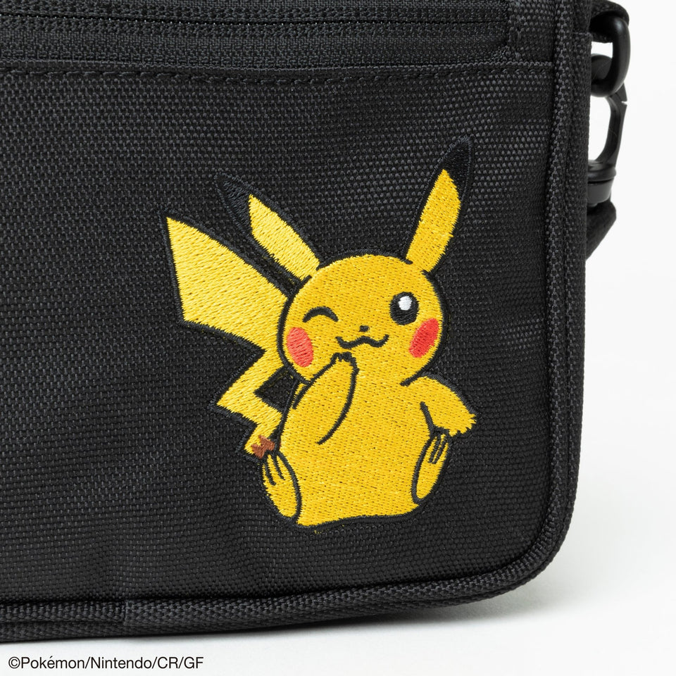 スクエア ショルダーポーチ 1.5L Pokémon ポケモン ピカチュウ ブラック - 14124524-OSFM | NEW ERA ニューエラ公式オンラインストア