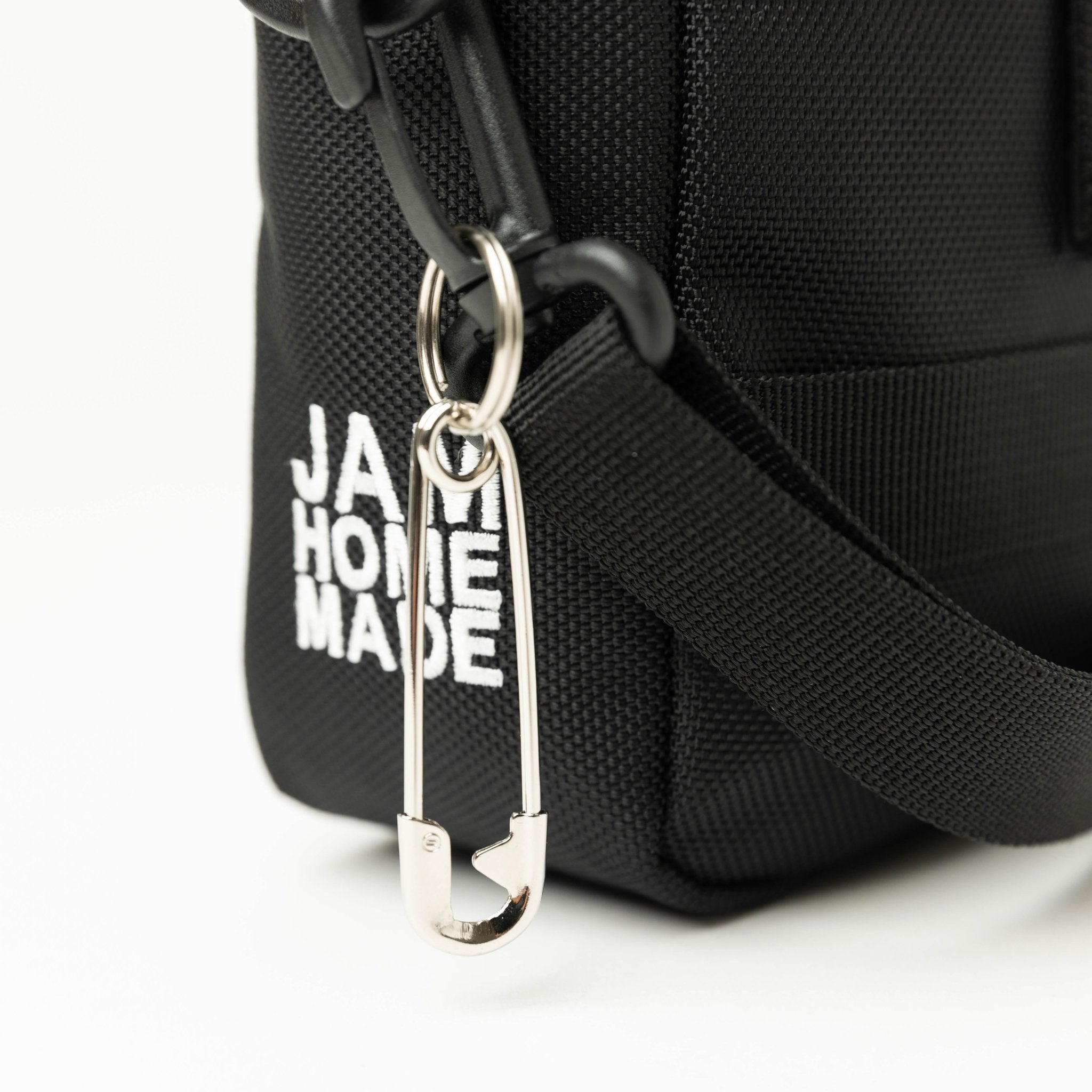 ショルダーポーチ 1.7L NEW ERA × JAM HOME MADE ブラック 13