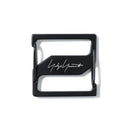 デイパック 22L Yohji Yamamoto FW21 レザーパッチ アートワーク ブラック - 12863237-OSFM | NEW ERA ニューエラ公式オンラインストア