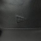 ライトパック 27L ブラックレザー - 13772512-OSFM | NEW ERA ニューエラ公式オンラインストア