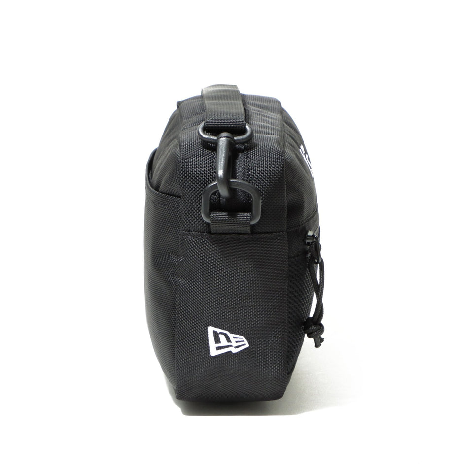 ショルダーポーチ ラージ 2L Fall & Winter 2020 Y's ブラック × ホワイト - 12583339-OSFM | NEW ERA ニューエラ公式オンラインストア
