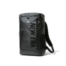 ボックスパック 32L プリントロゴ TPUブラック × ブラック - 12326108-OSFA | NEW ERA ニューエラ公式オンラインストア