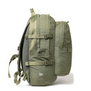キャリアパック 35L ライトウェイト プリントロゴ オリーブ × オリーブ - 13518017-OSFM | NEW ERA ニューエラ公式オンラインストア