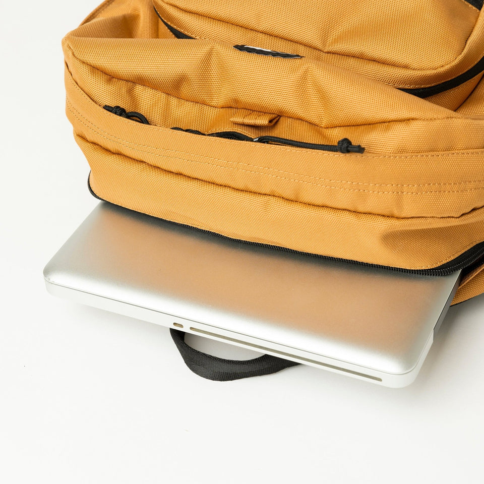 キャンパスパック 35L ライトブロンズ - 13772570-OSFM | NEW ERA ニューエラ公式オンラインストア