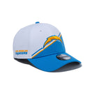 39THIRTY NFL SIDE LINE 2023 ロサンゼルス・チャージャーズ ホワイト × ライトブルー グレーアンダーバイザー - 13717104-SM | NEW ERA ニューエラ公式オンラインストア