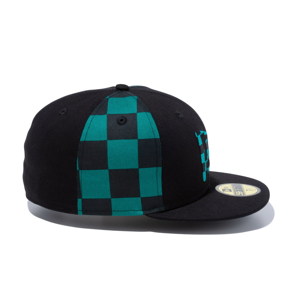59FIFTY 鬼滅の刃 竈門炭治郎 フラッグロゴ ブラック - 13061687-700 | NEW ERA ニューエラ公式オンラインストア