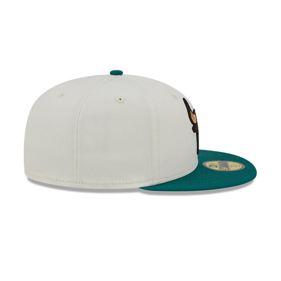 59FIFTY Camp シカゴ・ブルズ クロームホワイト グレーアンダーバイザー - 13743546-700 | NEW ERA ニューエラ公式オンラインストア