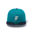 59FIFTY FEAR OF GOD ESSENTIALS The Classic Collection シアトル・マリナーズ エメラルドグリーン ネイビーバイザー - 13682127-700 | NEW ERA ニューエラ公式オンラインストア