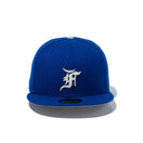 59FIFTY FEAR OF GOD ESSENTIALS The Classic Collection カンザスシティ・ロイヤルズ ブルー × ホワイト グレーアンダーバイザー - 13682139-700 | NEW ERA ニューエラ公式オンラインストア