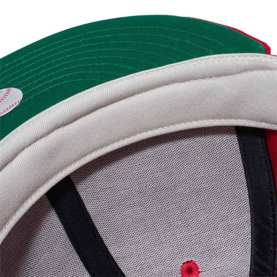 59FIFTY FEAR OF GOD ESSENTIALS The Classic Collection シンシナティ・レッズ レッド × ホワイト ケリーアンダーバイザー - 13682146-700 | NEW ERA ニューエラ公式オンラインストア