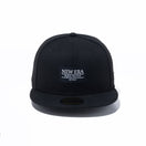 59FIFTY Metal Flag Logo ブラック × ホワイト シルバーフラッグ - 13807632-700 | NEW ERA ニューエラ公式オンラインストア