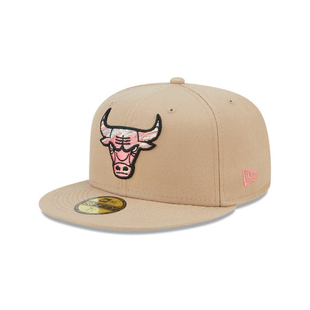 希少NBAシカゴブルズNEWERAアーティストコラボキャップ5/8BK 59fifty-nba-team-neon-13512114