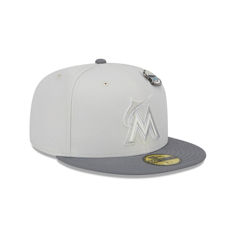 59FIFTY Outer Space クーパーズタウン マイアミ・マーリンズ ライトグレー グレーアンダーバイザー - 13552502-700 | NEW ERA ニューエラ公式オンラインストア