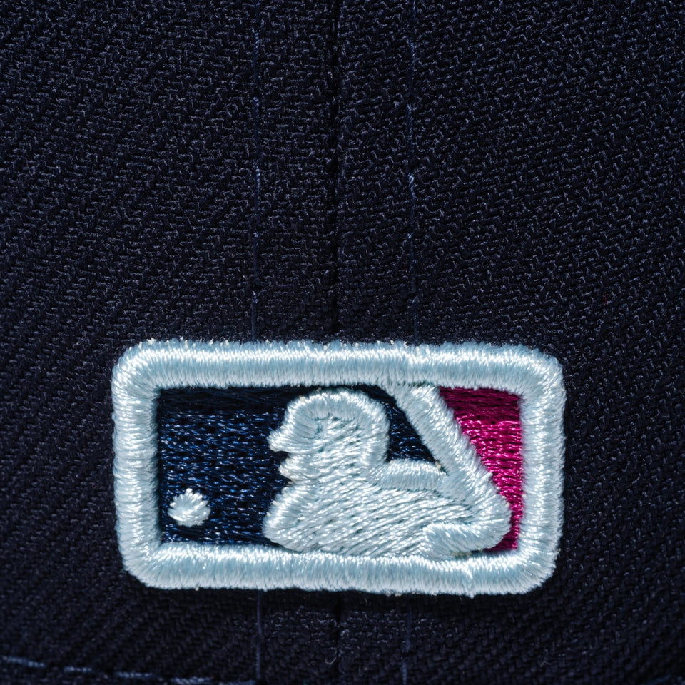 59FIFTY POLAR LIGHTS ニューヨーク・ヤンキース エメラルドグリーンアンダーバイザー - 13470177-700 | NEW ERA ニューエラ公式オンラインストア