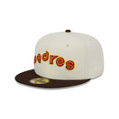 59FIFTY Retro Script サンディエゴ・パドレス クーパーズタウン クロームホワイト ブラウンバイザー - 13743502-700 | NEW ERA ニューエラ公式オンラインストア