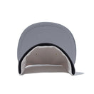 59FIFTY TOM and JERRY トムとジェリー スクエアロゴ ストーン ストームグレーバイザー - 13772660-700 | NEW ERA ニューエラ公式オンラインストア