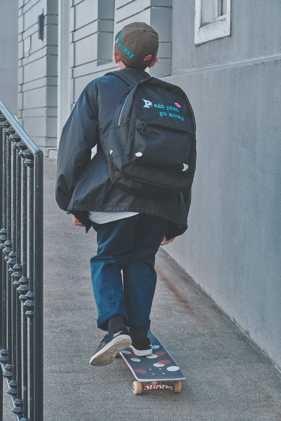 59FIFTY VERTICAL GARAGE Pain pain go away ウォルナット - 12837502-700 | NEW ERA ニューエラ公式オンラインストア