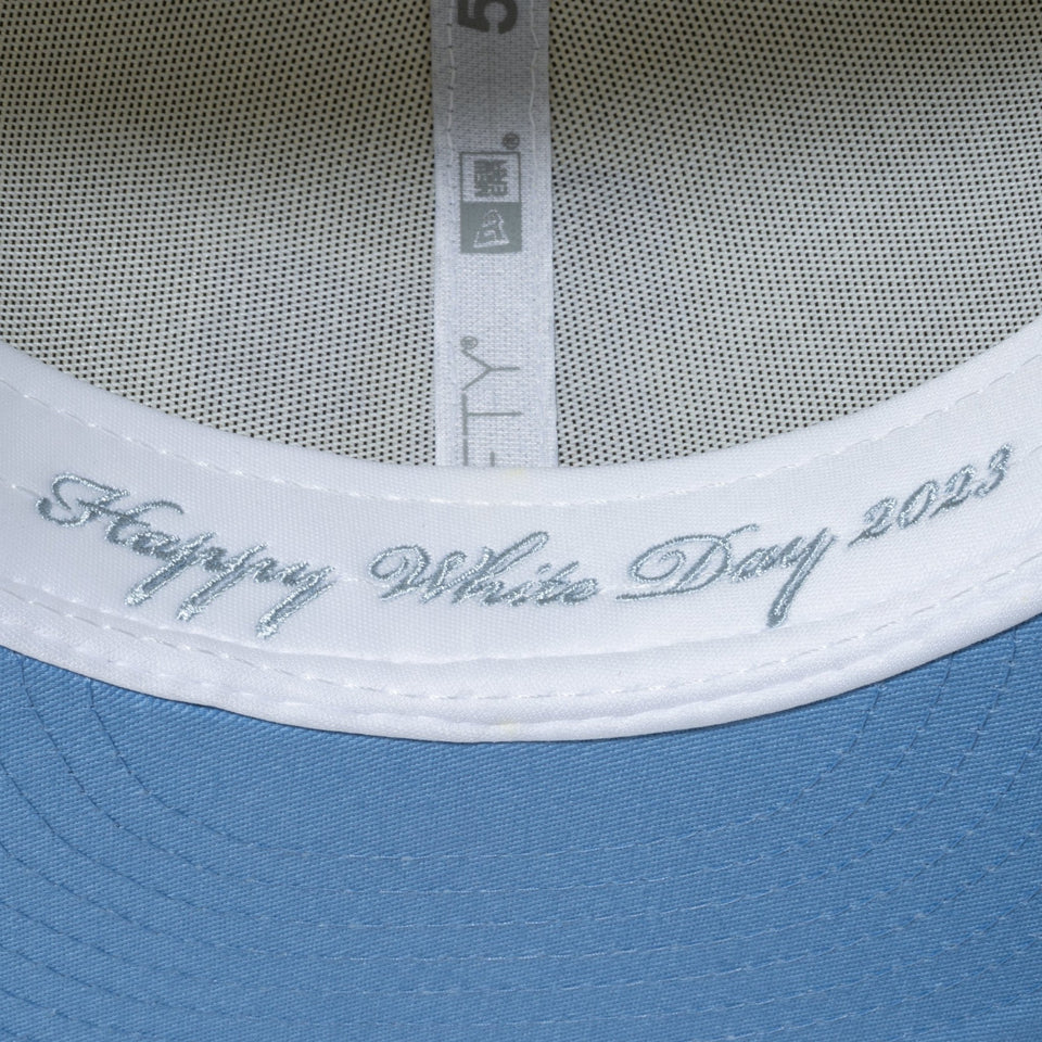 59FIFTY White Collection オークランド・アスレチックス ホワイト × ホワイト ライトブルーアンダーバイザー - 13542617-700 | NEW ERA ニューエラ公式オンラインストア