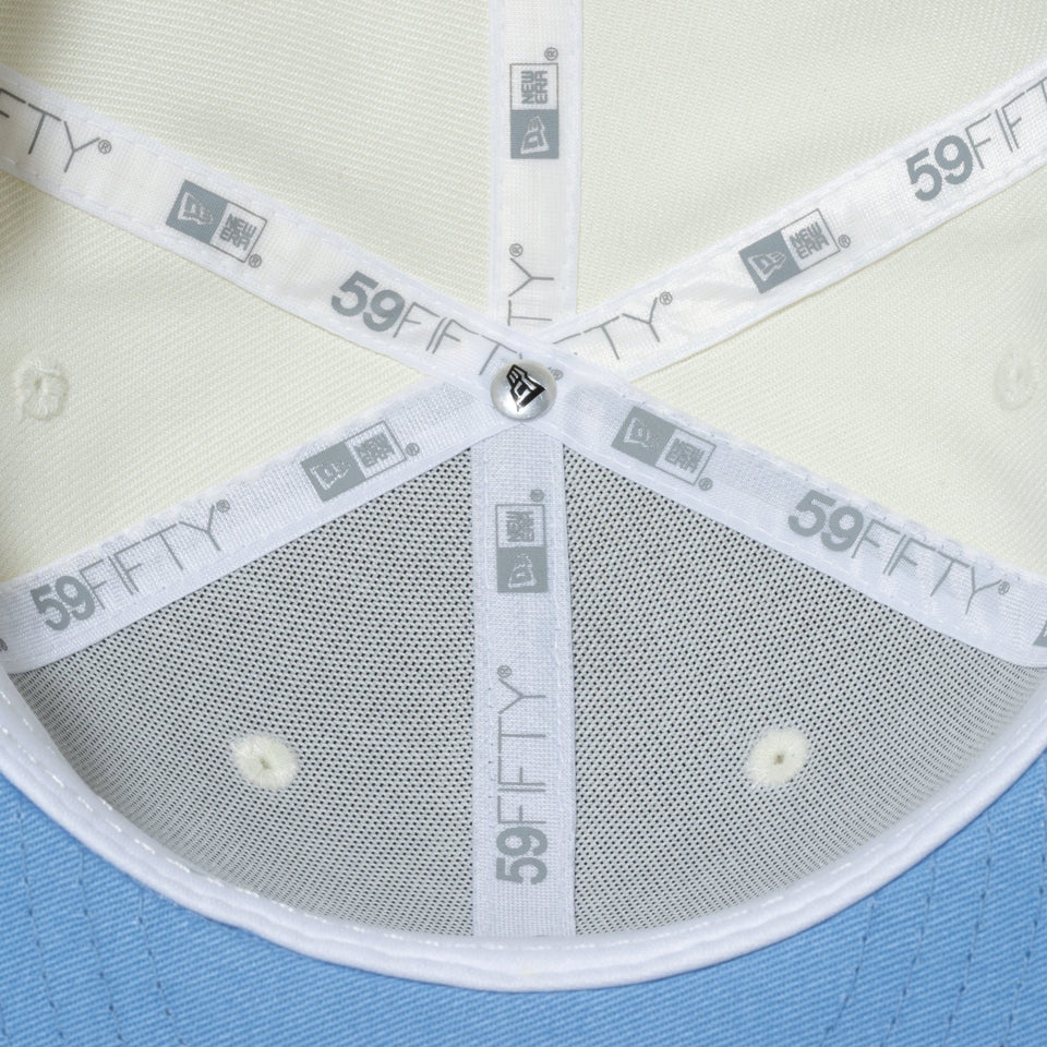 59FIFTY White Collection オークランド・アスレチックス ホワイト × ホワイト ライトブルーアンダーバイザー - 13542617-700 | NEW ERA ニューエラ公式オンラインストア