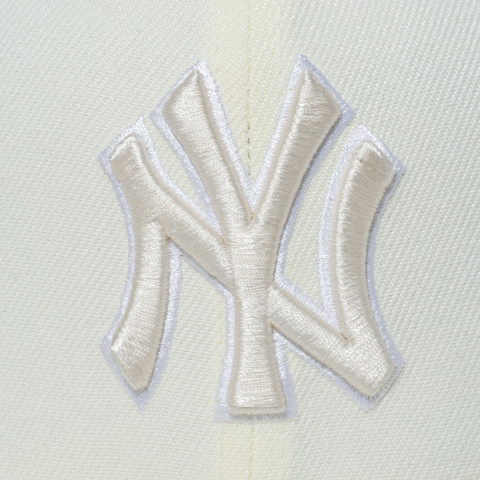 59FIFTY White Collection ニューヨーク・ヤンキース ホワイト × ホワイト ライトブルーアンダーバイザー - 13542618-700 | NEW ERA ニューエラ公式オンラインストア