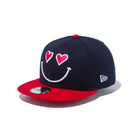9FIFTY スマイル ネイビー × ストロベリー/スノーホワイト スカーレットバイザー - 12362197-OSFA | NEW ERA ニューエラ公式オンラインストア