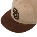 9FIFTY 2-Tone Corduroy コーデュロイ サンディエゴ・パドレス ベージュ チョコバイザー - 13328228-SM | NEW ERA ニューエラ公式オンラインストア