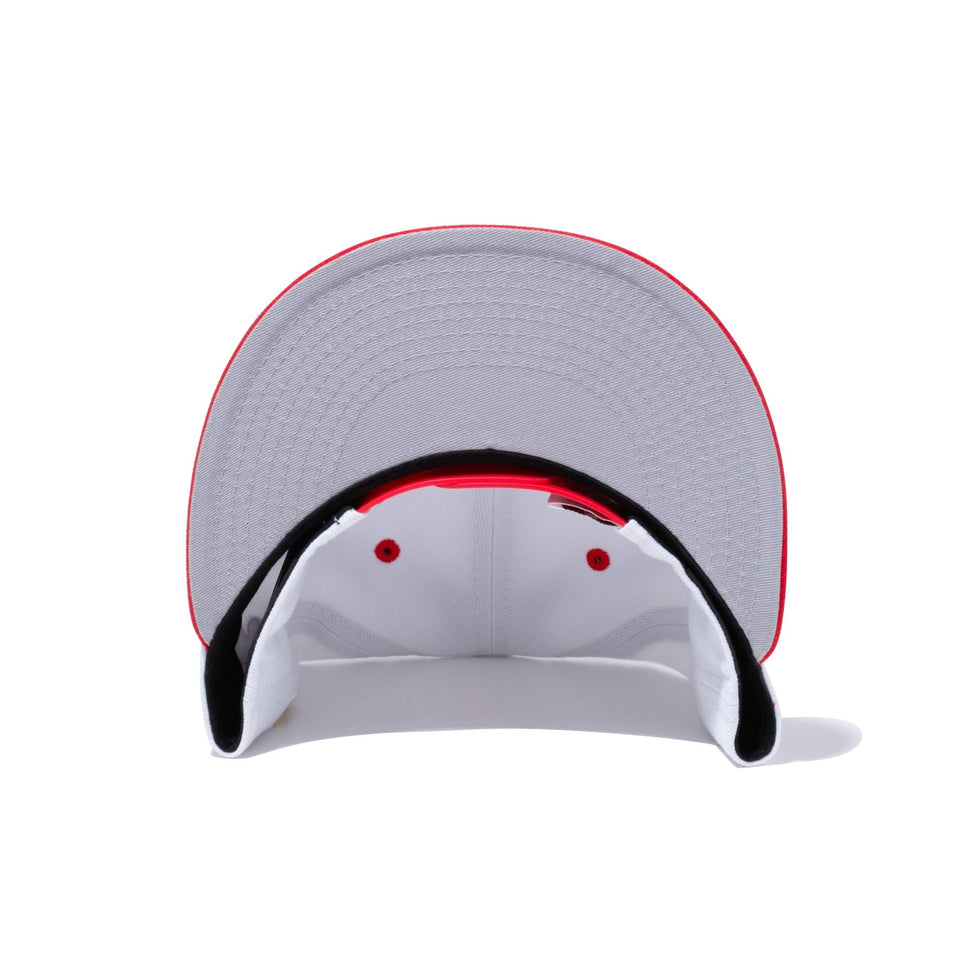 9FIFTY COMIC FRONT シカゴ・ブルズ グレーアンダーバイザー - 12885975-OSFM | NEW ERA ニューエラ公式オンラインストア