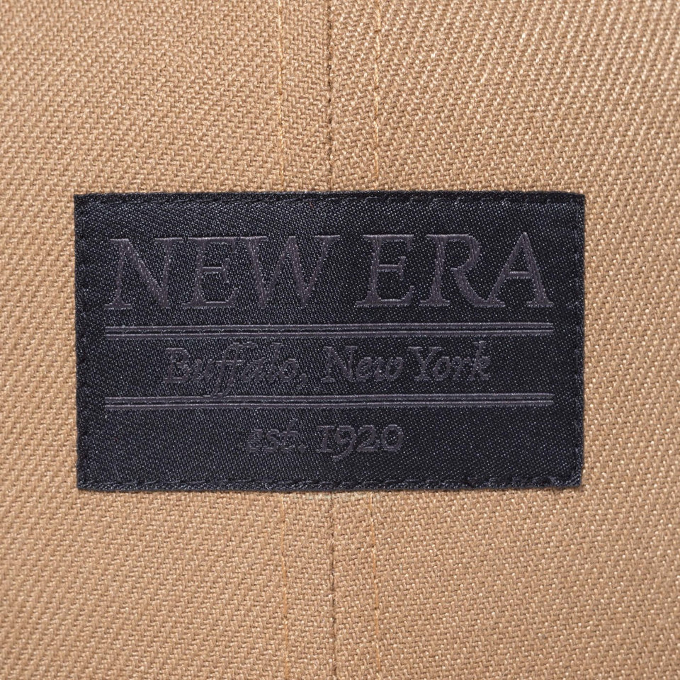 9FIFTY Metal Flag Logo メタルフラッグ ウーブンパッチ カーキ - 13328207-SM | NEW ERA ニューエラ公式オンラインストア