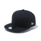 9FIFTY エッセンシャル NEW ERA サイドロゴ ブラック × メタリックシルバー - 12540605-OSFM | NEW ERA ニューエラ公式オンラインストア