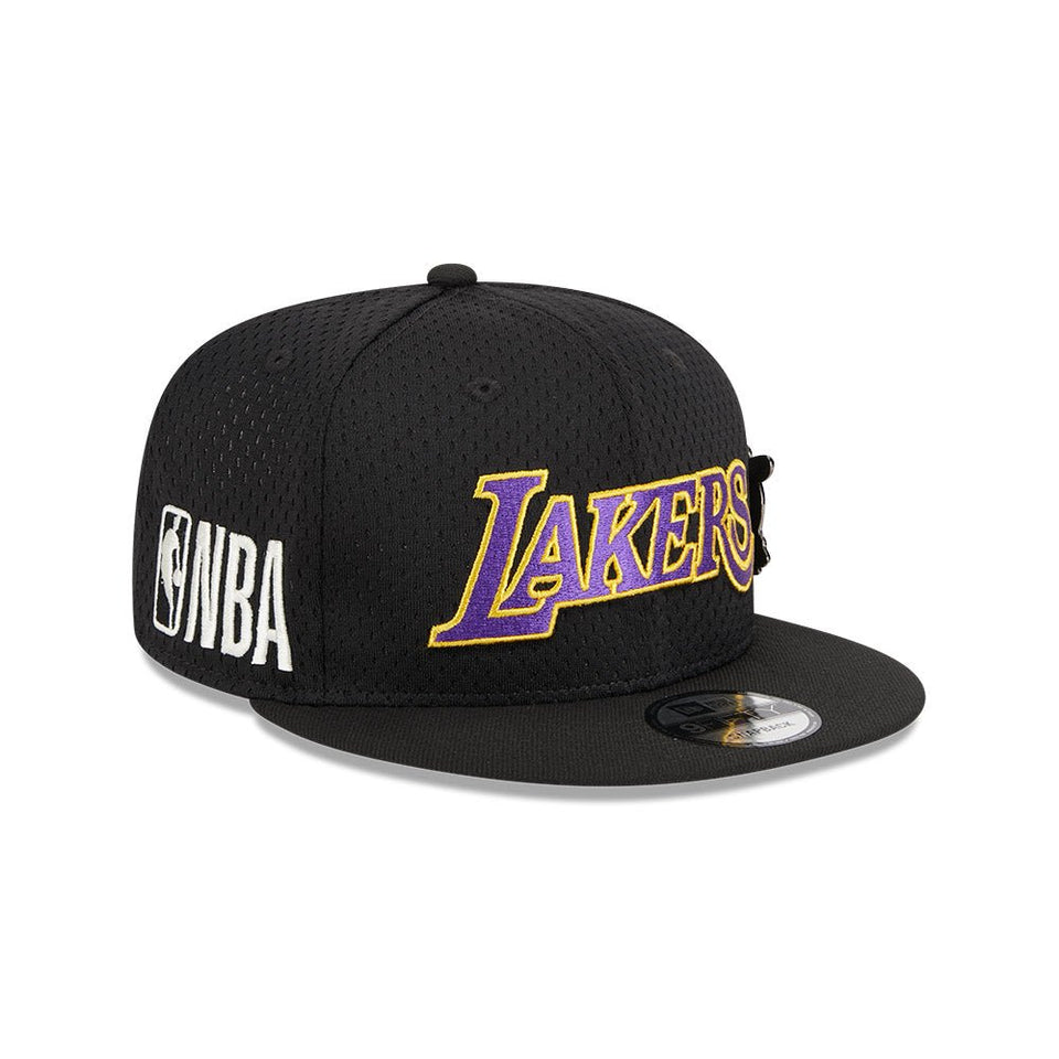 9FIFTY Post-Up Pin ロサンゼルス・レイカーズ ピンズ メッシュ ブラック - 13774132-OSFM | NEW ERA ニューエラ公式オンラインストア