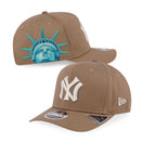 9FIFTY ストレッチスナップ Statue of liberty ニューヨーク・ヤンキース クーパーズタウン カーキ - 13740182-SM | NEW ERA ニューエラ公式オンラインストア