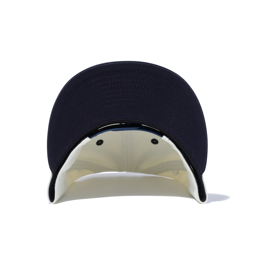 9FIFTY With Heart ニューヨーク・ヤンキース クロームホワイト ネイビーバイザー - 13328199-SM | NEW ERA ニューエラ公式オンラインストア