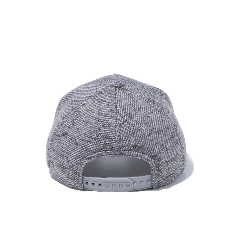 【ゴルフ】 9FORTY A-Frame セーターフリース 18ホール グレー × スノーホワイト - 12541375-OSFM | NEW ERA ニューエラ公式オンラインストア