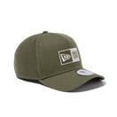 【ゴルフ】 9FORTY A-Frame Laser Perforated ボックスロゴ オリーブ × クロームホワイト/ニューオリーブ - 13517972-OSFM | NEW ERA ニューエラ公式オンラインストア