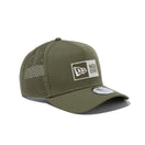 【ゴルフ】 9FORTY A-Frame Laser Perforated ボックスロゴ オリーブ × クロームホワイト/ニューオリーブ - 13517972-OSFM | NEW ERA ニューエラ公式オンラインストア