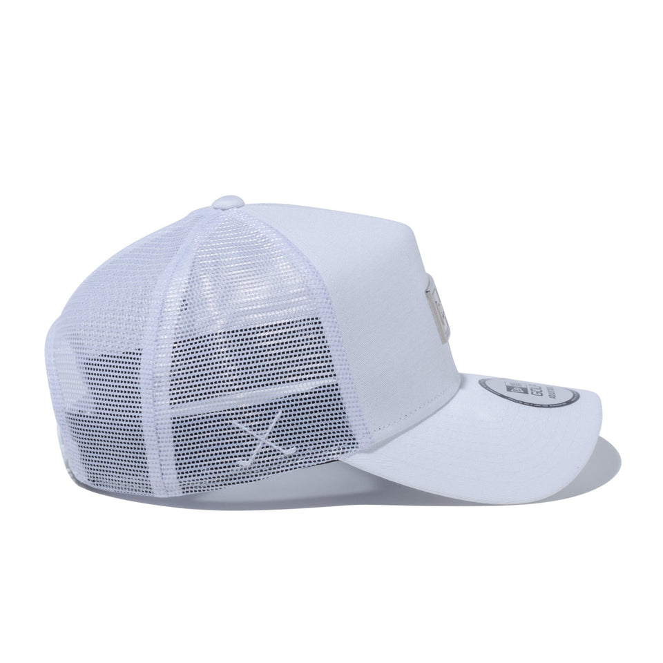 【ゴルフ】 9FORTY A-Frame トラッカー Metal Box Logo メタルプレート ホワイト × シルバーメタルプレート - 13517933-OSFM | NEW ERA ニューエラ公式オンラインストア