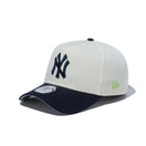 【ゴルフ】9FORTY A-Frame MLB 2-Tone ニューヨーク・ヤンキース クロームホワイト/ネイビー - 14109269-OSFM | NEW ERA ニューエラ公式オンラインストア