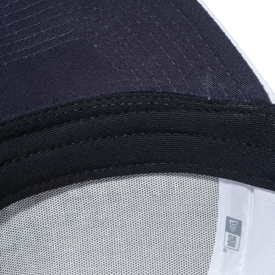 【ゴルフ】 9FORTY A-Frame Stretch Cotton Washable ストレッチコットン ウォッシャブル アーチロゴ ホワイト × スノーホワイト/ミッドナイトネイビー - 13517966-OSFM | NEW ERA ニューエラ公式オンラインストア