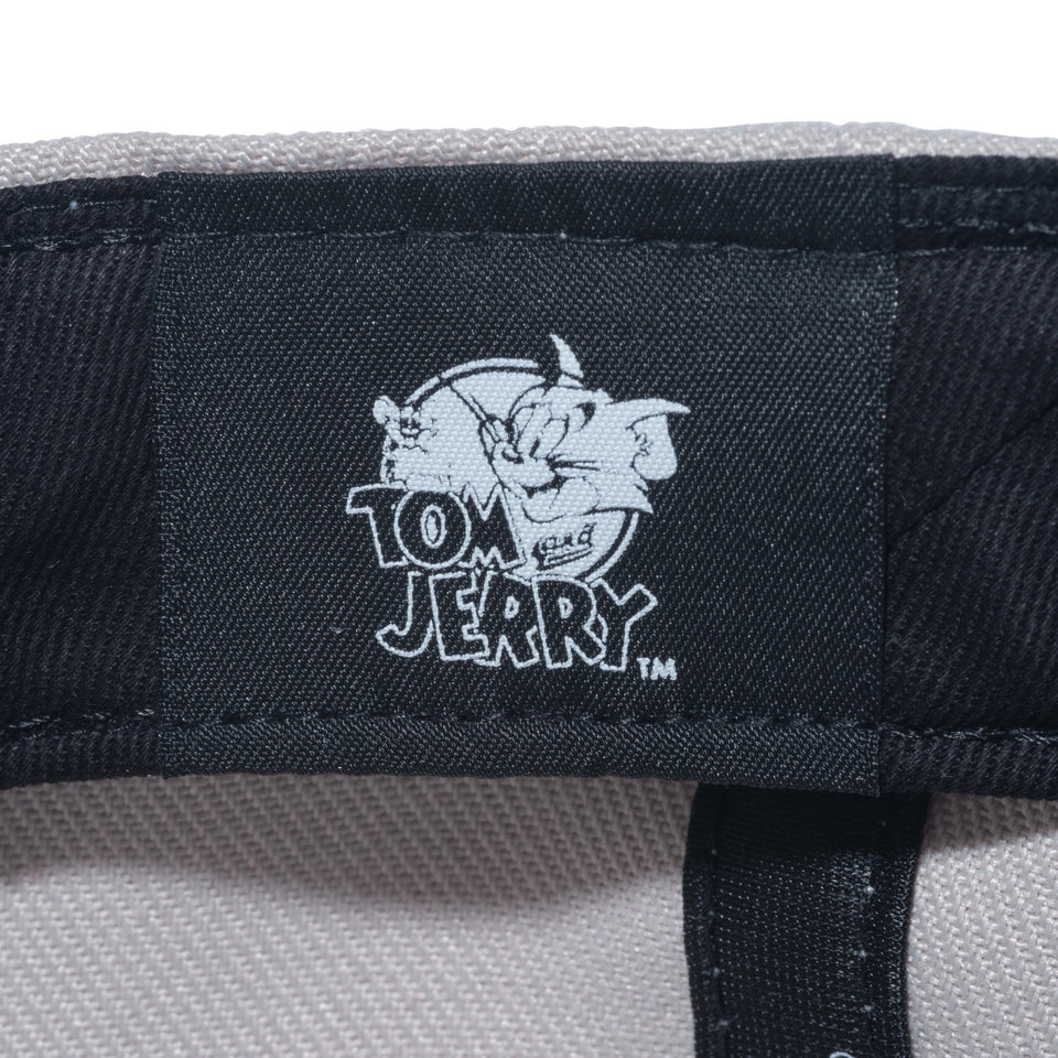 9FORTY A-Frame TOM and JERRY トムとジェリー スクエアロゴ ストーン - 13772612-OSFM | NEW ERA ニューエラ公式オンラインストア