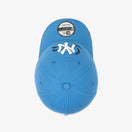9FORTY BTS × MLB Black Swan ニューヨーク・ヤンキース エアフォースブルー - 13281610-OSFM | NEW ERA ニューエラ公式オンラインストア