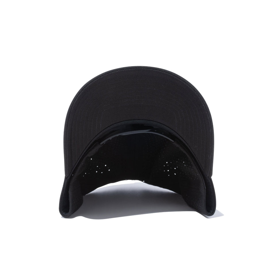 【ゴルフ】 9FORTY Vertical Logo バーチカルロゴ レーザーパフォーテッド ブラック - 13762999-OSFM | NEW ERA ニューエラ公式オンラインストア