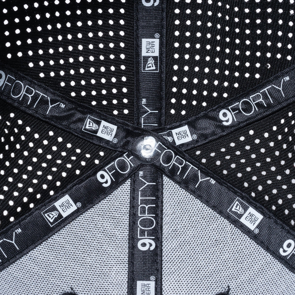 【ゴルフ】 9FORTY Vertical Logo バーチカルロゴ レーザーパフォーテッド ブラック - 13762999-OSFM | NEW ERA ニューエラ公式オンラインストア